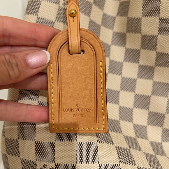 Excellent Condition!  Louis Vuitton Graceful in Damier Azur pattern. - Picture 14 of 15